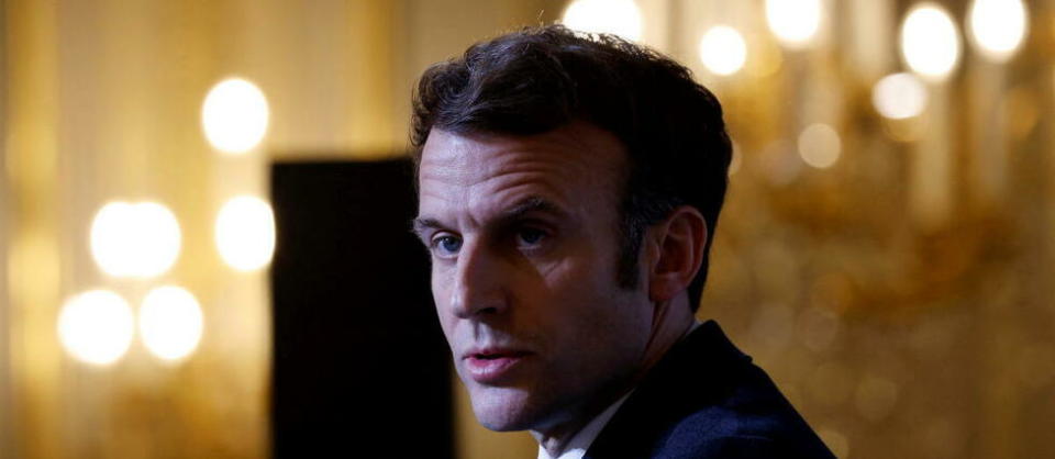 Emmanuel Macron s'est adressé aux rapatriés d'Algérie à l'Élysée, au sujet de deux massacres ayant eu lieu à Alger et Oran en 1962.
