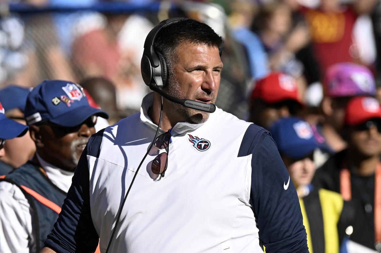 Mike Vrabel wasn't happy with the officiating this week. (Photo by G Fiume/Getty Images)