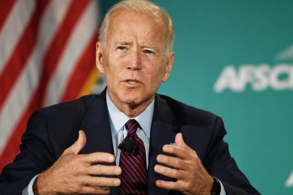 Former Vice President Joe Biden defended the Obama administration from criticism that it did not pursue a pro-union bill aggressively enough. (Photo: Damon Dahlen/HuffPost)