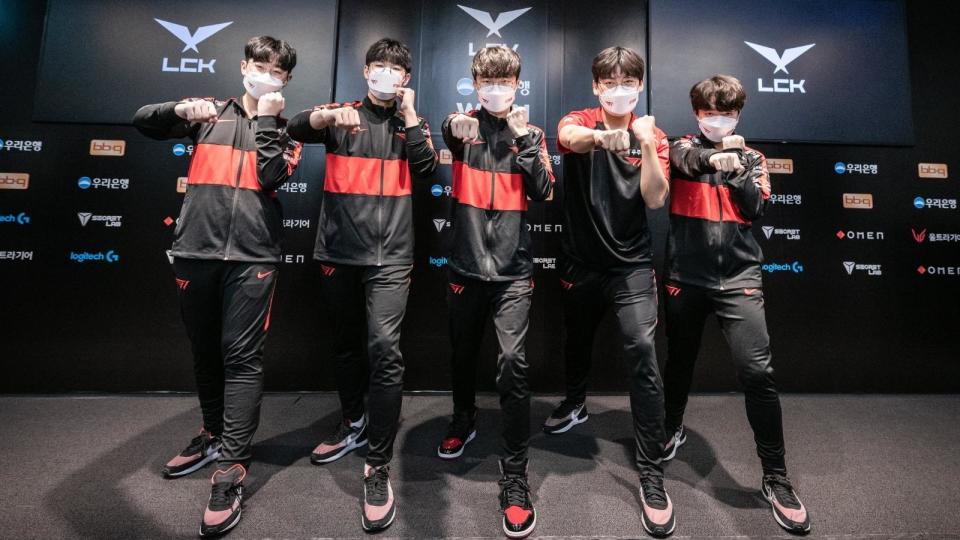 All members of T1 received honours in the 2022 LCK Spring Split Awards. Photo: Riot Games