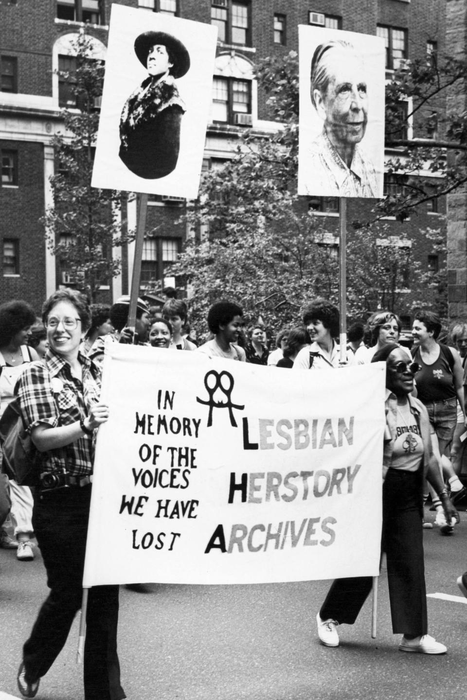 Desfile del Orgullo Gay de 1980 (Peter Keegan/Keystone/Hulton Archive vía Getty Images)