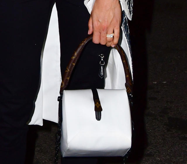 Alicia Vikander flashes her wedding ring as she jets into New York  Louis  vuitton bag outfit, Alicia vikander style, Louis vuitton bag neverfull