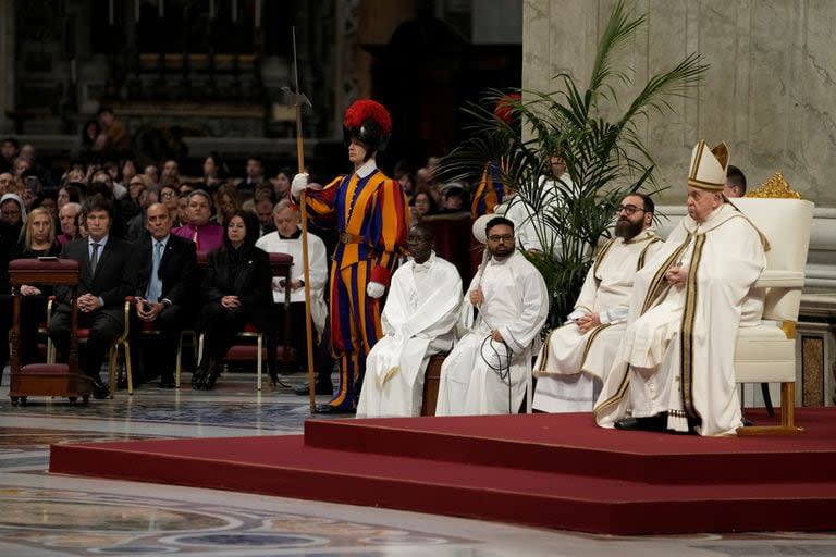 El papa Francisco encabezó la ceremonia de canonización de Mama Antula en el Vaticano, con la presencia del presidente Javier Milei