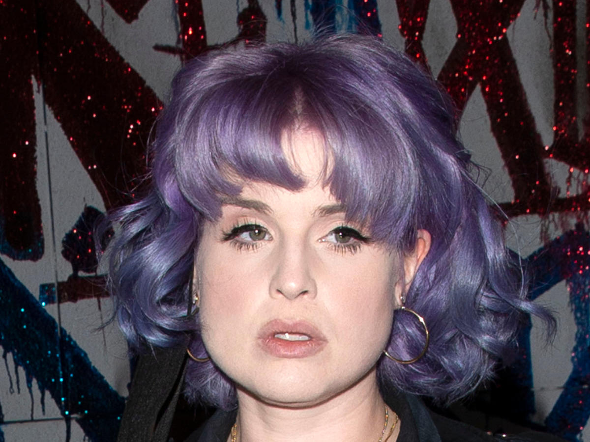 Kelly Osbourne Looks Unrecognizable In Latest Instagram Pics 