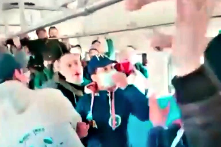 Dos policías federales fueron agredidos por pasajeros en el Tren San Martín