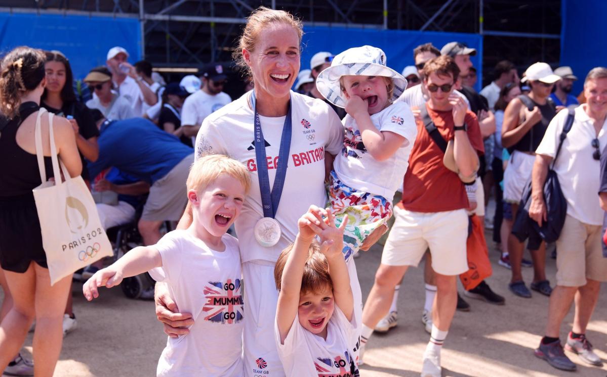 Helen Glover calls on British Rowing to help mothers excel after medal success in Paris