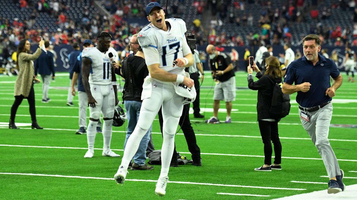 Tennessee Titans - Rough. #TENvsHOU