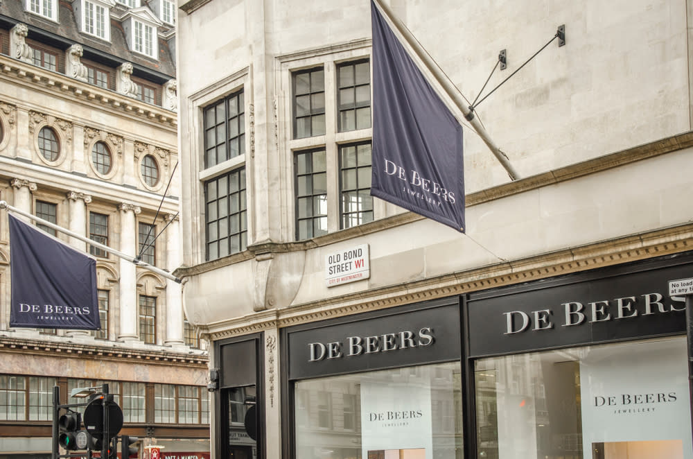 World's Largest Jewellery Retailer Joins De Beers Diamond