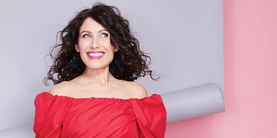 Let Lisa Edelstein Inspire You to Try This Season's Most Popular Color Combos