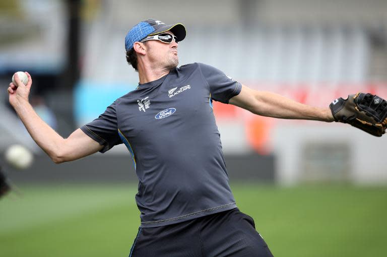 New Zealand's Kyle Mills trains ahead of a Cricket World Cup match at Eden Park in Auckland on March 23, 2015