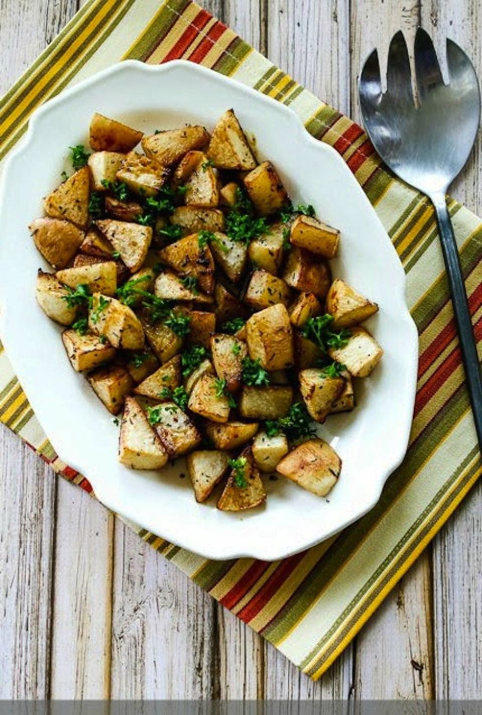 Roasted turnips with balsamic vinegar and thyme