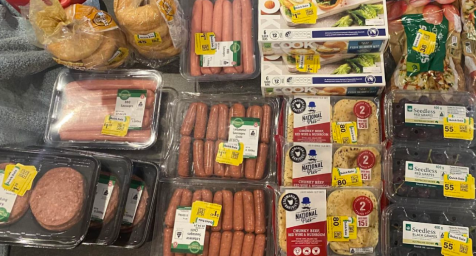 Woolworths customer shares her reduced items haul.