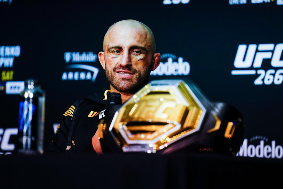 LAS VEGAS, NV - SEPTEMBER 25: Alexander Volkanovski of Australia speaks during his post fight press conference after his win against Brian Ortega in their Featherweight title fight during UFC 266 at T-Mobile Arena on September 25, 2021 in Las Vegas, Nevada. (Photo by Alex Bierens de Haan/Getty Images)