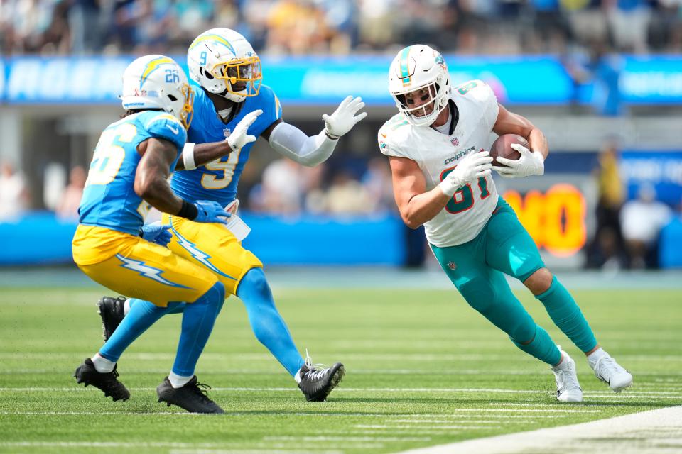 Miami Dolphins tight end Durham Smythe runs against the Los Angeles Chargers during the first half of an NFL football game Sunday, Sept. 10, 2023, in Inglewood, Calif. (AP Photo/Ashley Landis)