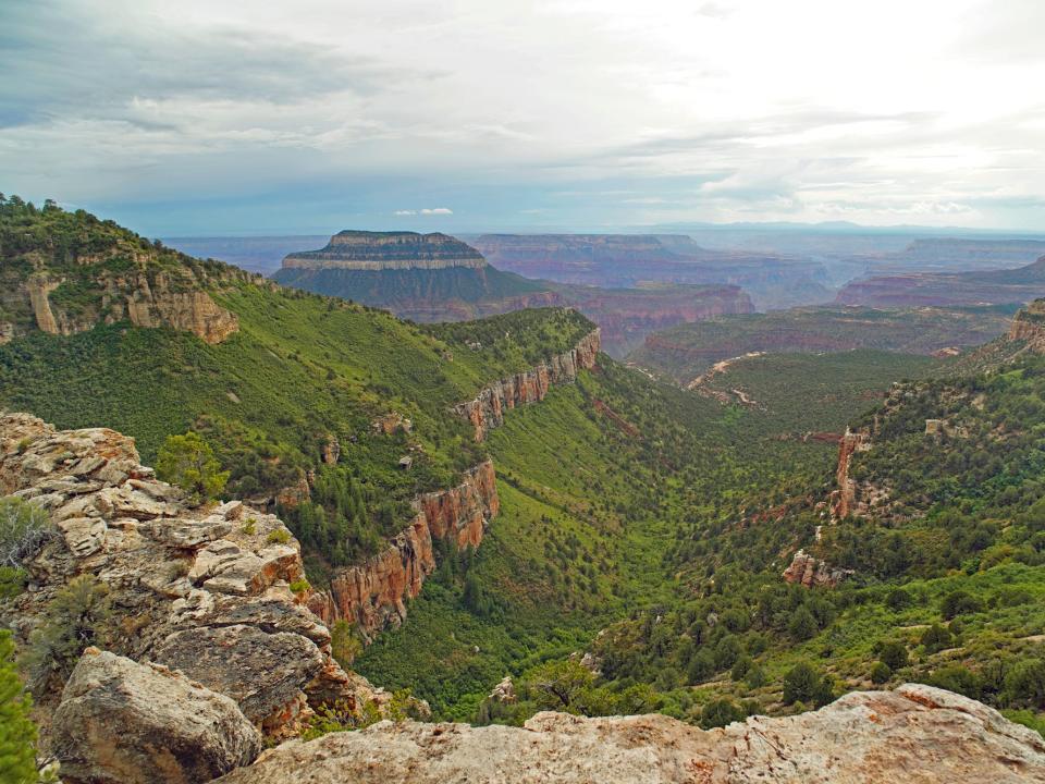 grand canyon rainbow trail