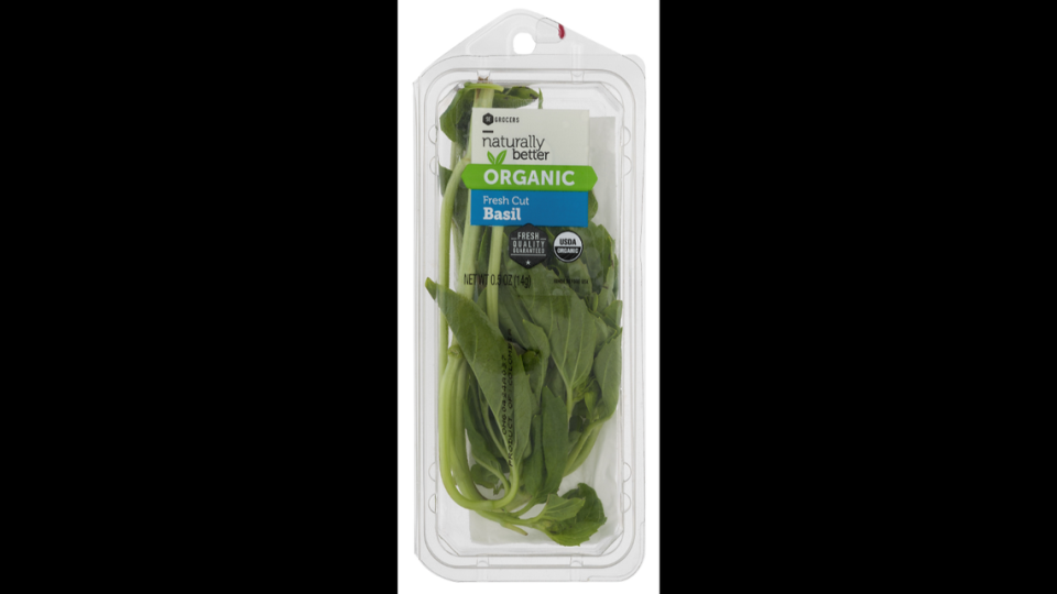 SE Grocers Naturally Better Organic Fresh Cut Basil