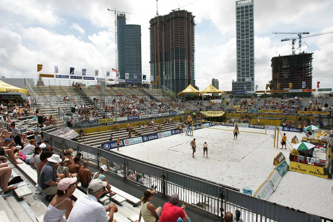 Professional beach volleyball AVP Cuervo Gold Crown Miami Open at Bicentennial Park in Miami in 2007.