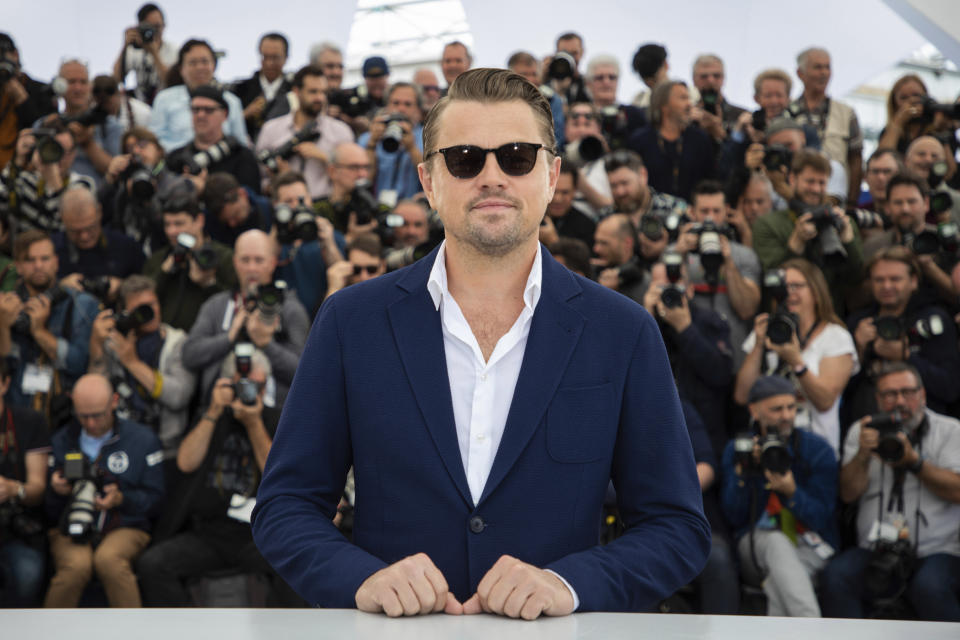 El actor Leonardo DiCaprio posa con motivo del estreno de "Once Upon a Time in Hollywood" en el Festival de Cine de Cannes, el miércoles 22 de mayo del 2019 en Cannes, Francia. (Foto por Vianney Le Caer/Invision/AP)