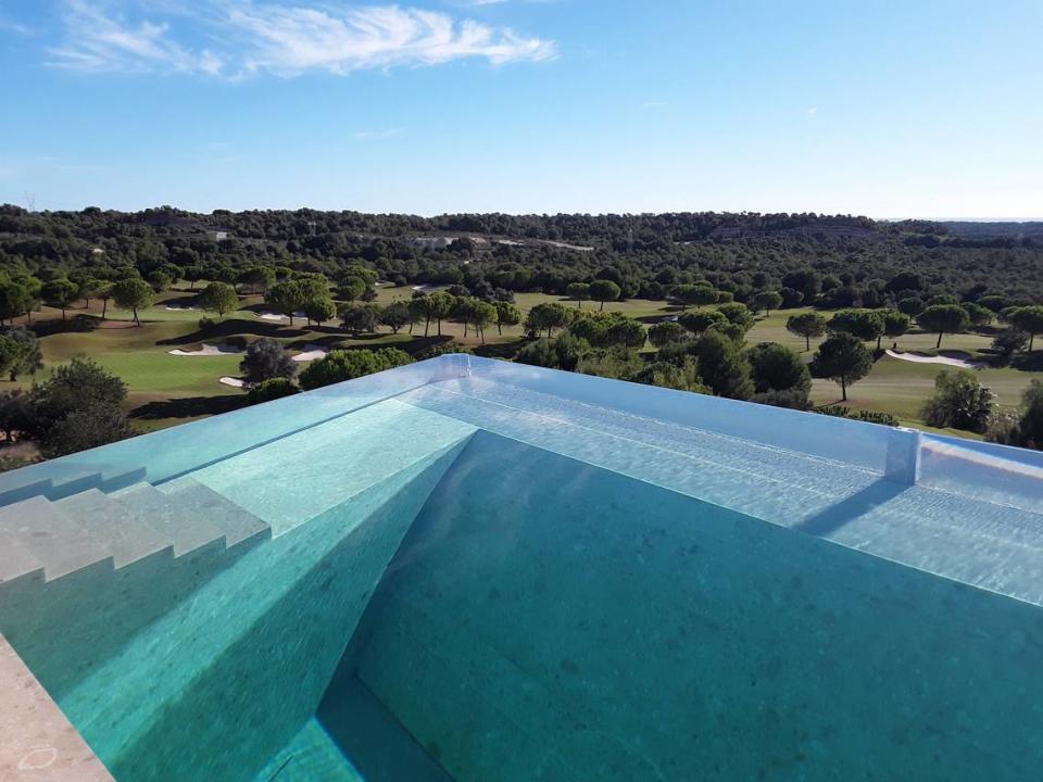 Campo del Golf visto desde la piscina Morning Breeze.