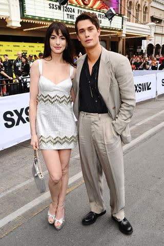 <p>Daniel Boczarski/Getty</p> Anne Hathaway and Nicholas Galitzine.