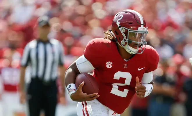 Former Crimson Tide quarterback Jalen Hurts will be among the honorees at Friday's Tuscaloosa Civil Rights Foundation 2023 Uplift Awards.