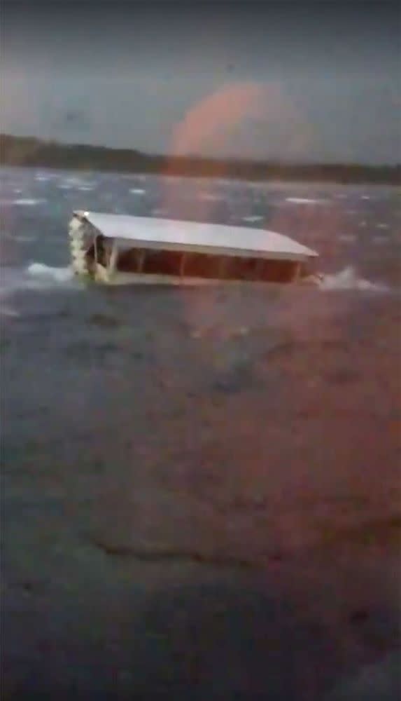 Facebook video shows the duck boat sinking