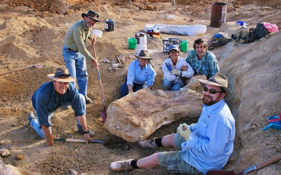 Researchers digging for dinosaur fossils in Cooper Creek - ROCHELLE LAWRENCE/The Eromanga Natural History Mus/AFP via Getty Images