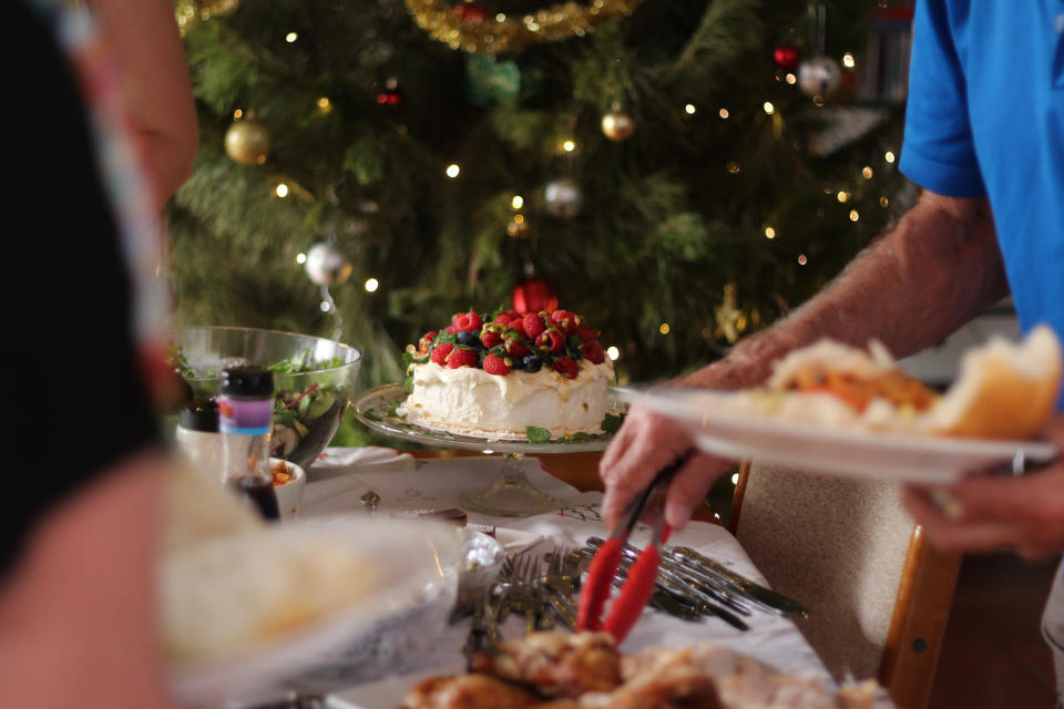 You'll want to skip the holiday buffets this year, experts warn. (Photo: Getty Images)