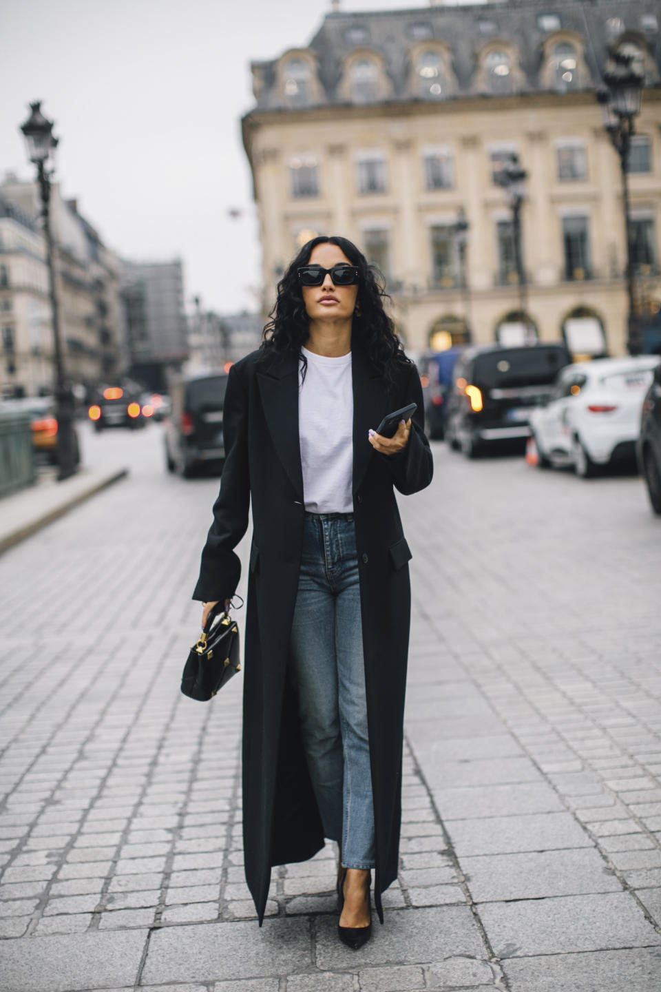 STYLECASTER | Minimalist Fashion Outfits