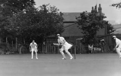 Miss Myrtle MacLagan batting for the ' Cuckoos ' - Credit: HULTON ARCHIVE