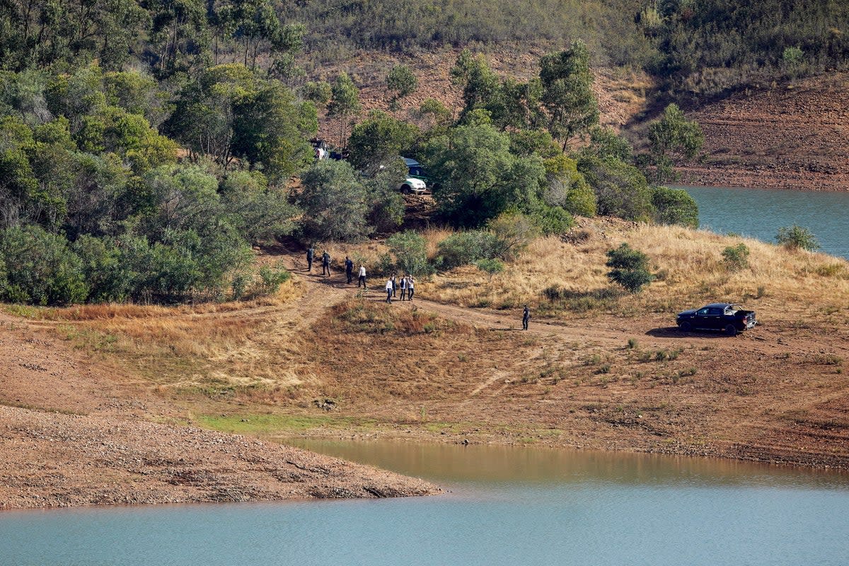 Portuguese authorities searching the Arade dam area (EPA)