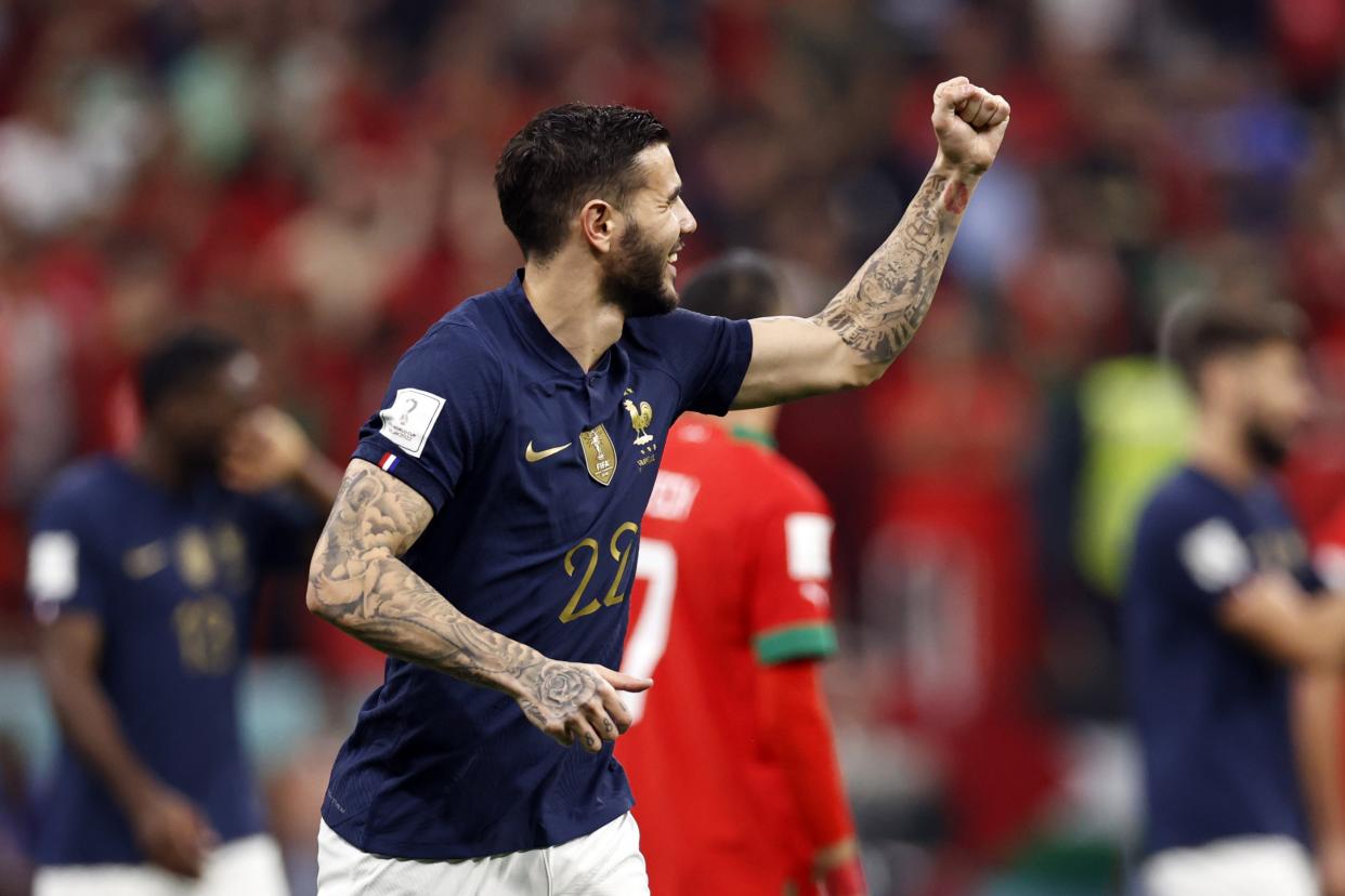 Theo Hernández festejando su gol a Marruecos en las semifinales de Qatar 2022. (ANP via Getty Images)