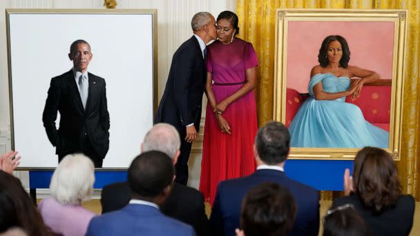 PHOTO: Former President Barack Obama kisses his wife former first lady Michelle Obama after they unveiled their official White House portraits during a ceremony for the unveiling in the East Room of the White House, Sept. 7, 2022. (Andrew Harnik/AP)