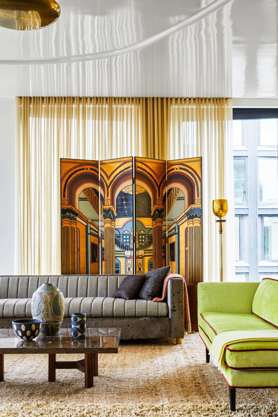 Neal Beckstedt Uses Color to Rev Up a Manhattan Pied-à-Terre