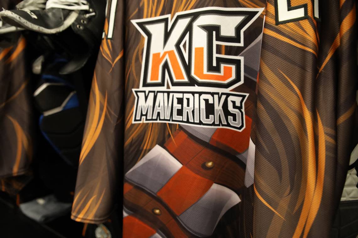 A look at the Mavericks jerseys