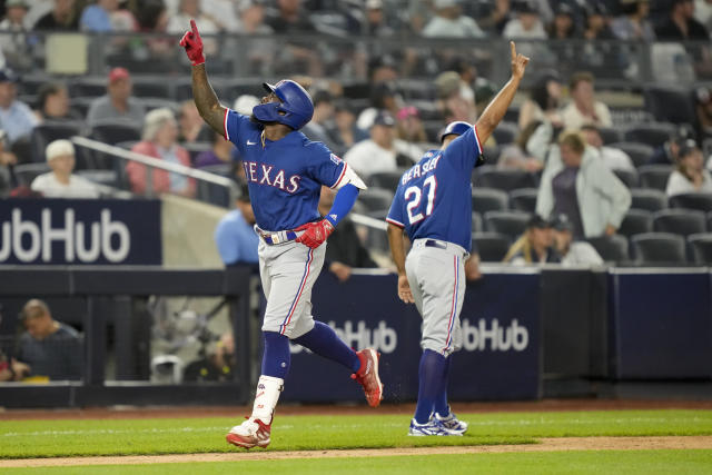 Yankees: Dumb fan gets ejected for throwing ball on field after Rangers OF  gives it to him