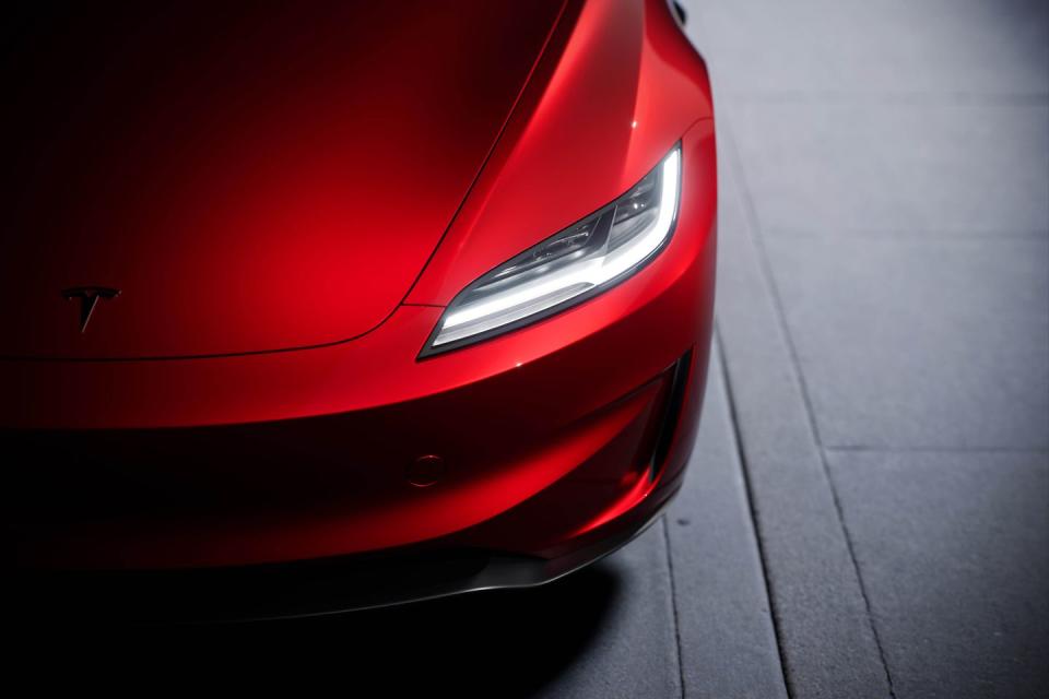 tesla model 3 performance