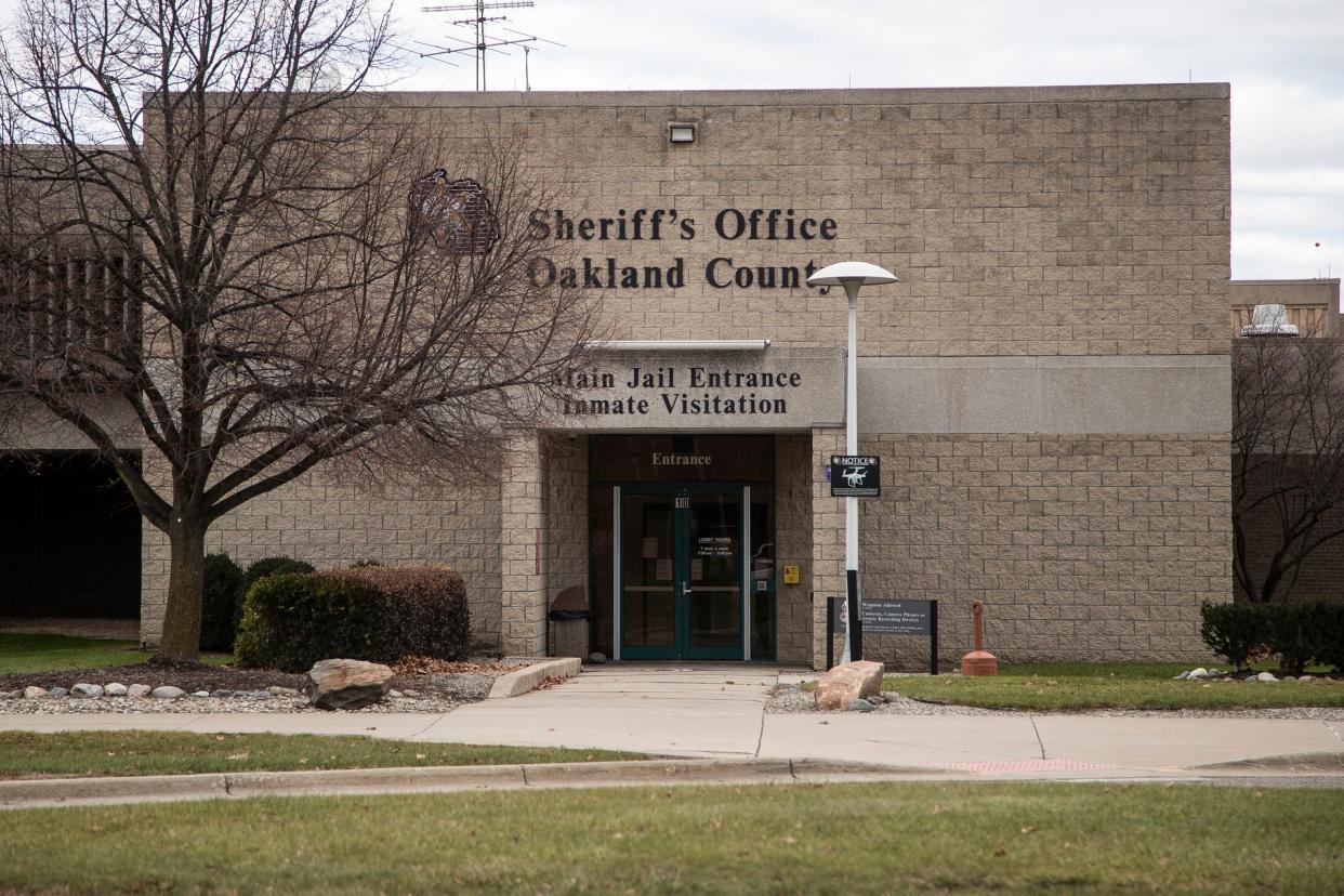 Photo from December 2021 shows the entrance of the Oakland County Jail in Pontiac, where four men from Chile were in custody last week after being charged in smash-and-grab jewelry heists at two malls.