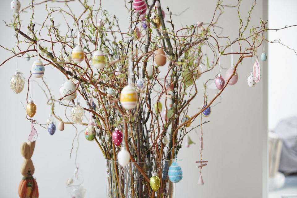 2) Make an Easter Tree