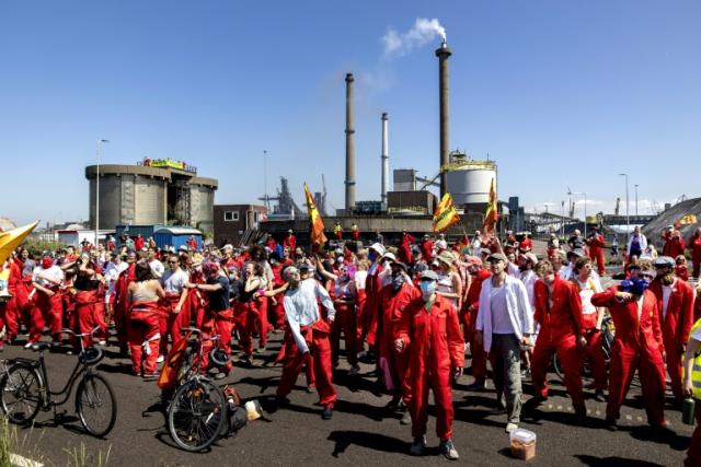 TATA STEEL uma empresa que emprega muita gente na Holanda. 