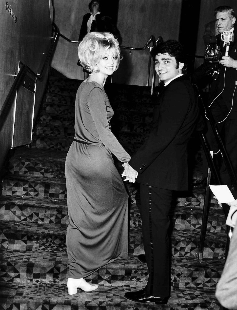 Goldie Hawn and husband on the red carpet.