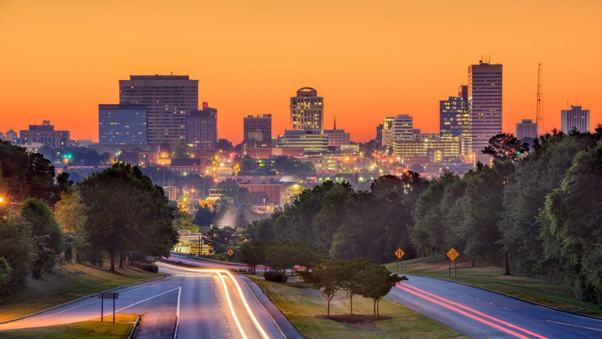 Columbia South Carolina skyliine at dusk