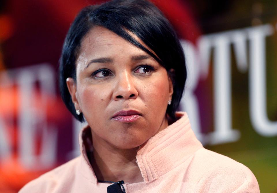 Rosalind Brewer, Roz Brewer