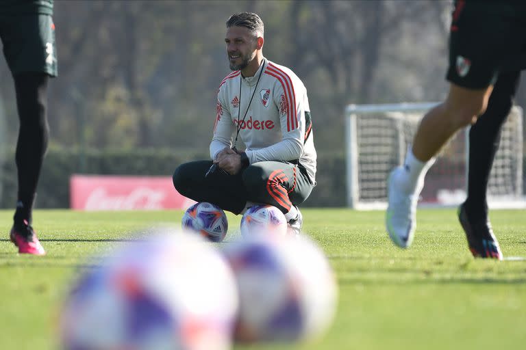 Martín Demichelis, director técnico de River