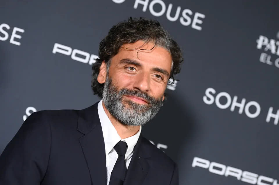 Oscar Isaac. (Gilbert Flores/WWD via Getty Images)