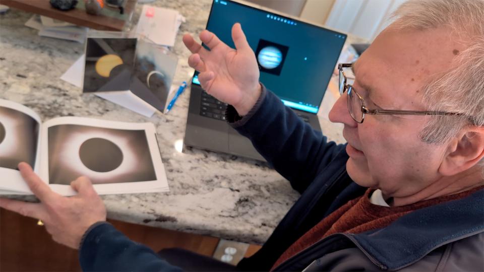 Chris Davis describes a full solar eclipse that he documented with a book.