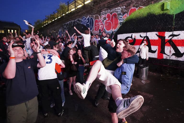 Locura de los hinchas en Londres