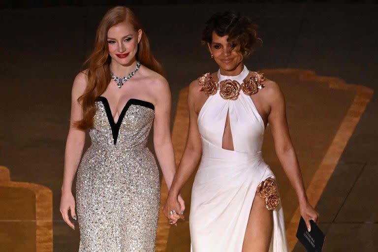 Jessica Chastain y Halle Berry presentaron los premios a mejor actriz y mejor actor en los Oscar 2023- Créditos: @PATRICK T. FALLON