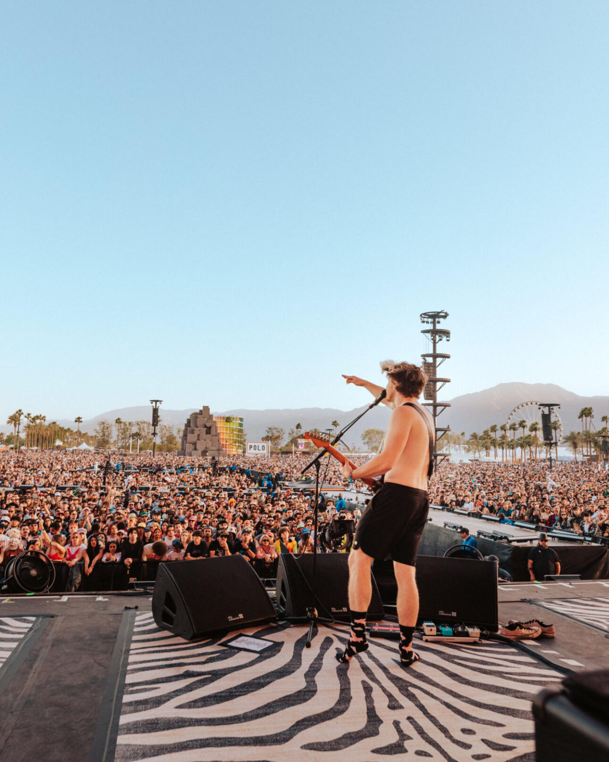 Sublime’s Jakob Nowell surveys the Coachella crowd (photo: Q. Tucker)