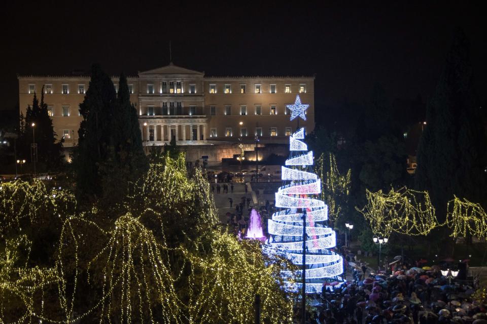 The Christmas tree seen in front of the Greek Parliament…